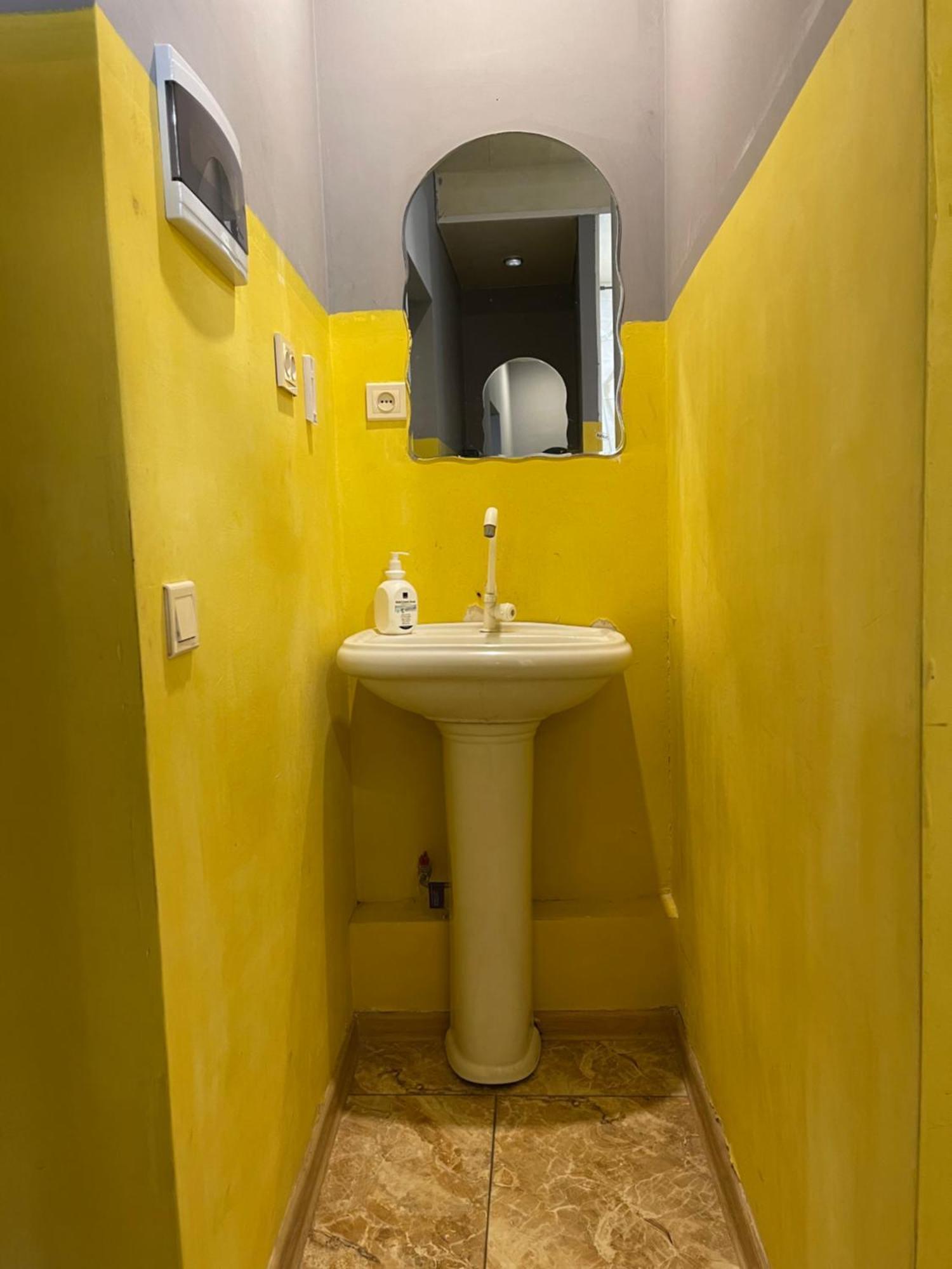 Citrus Guest House 耶烈万 外观 照片