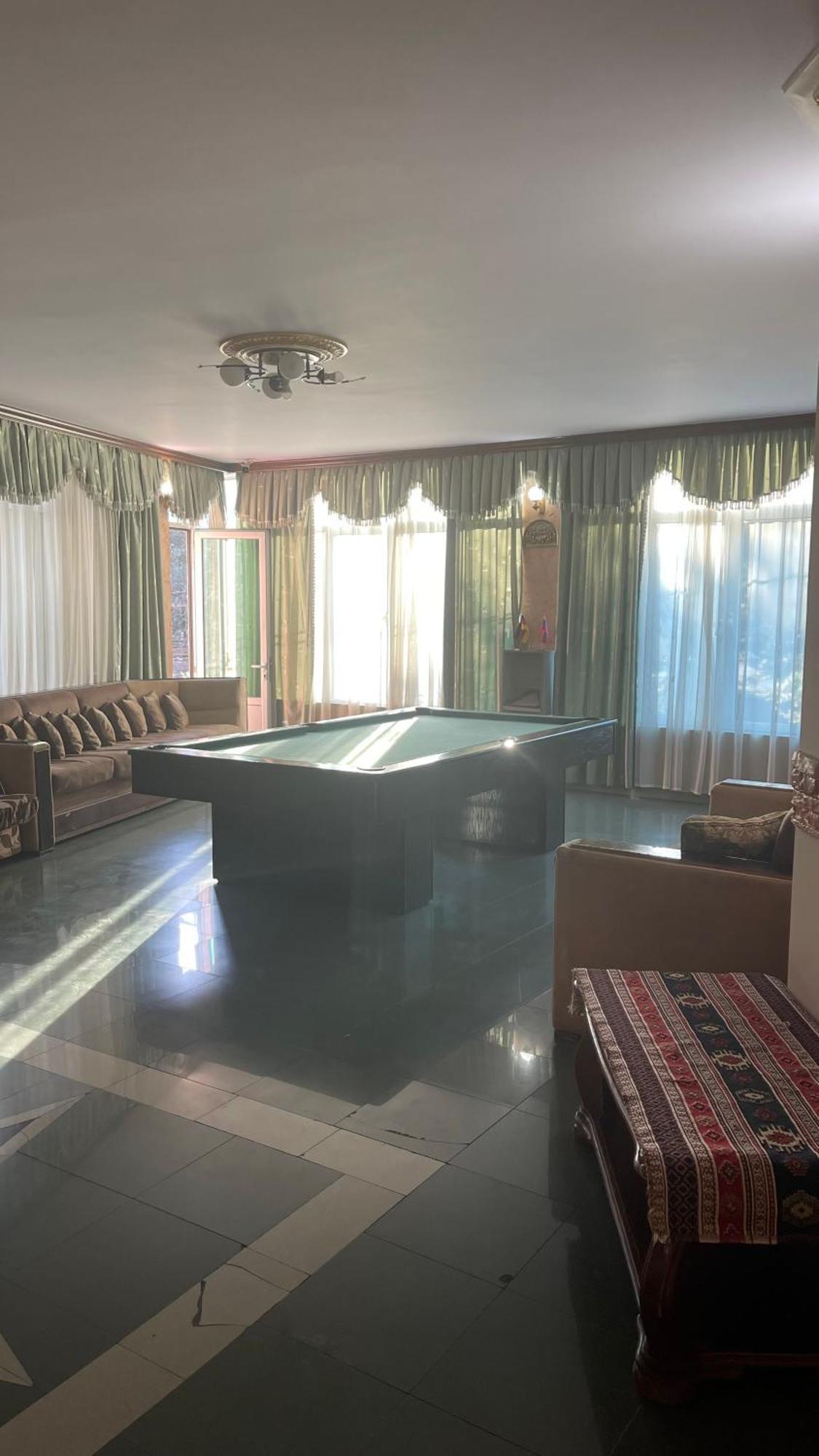 Citrus Guest House 耶烈万 外观 照片