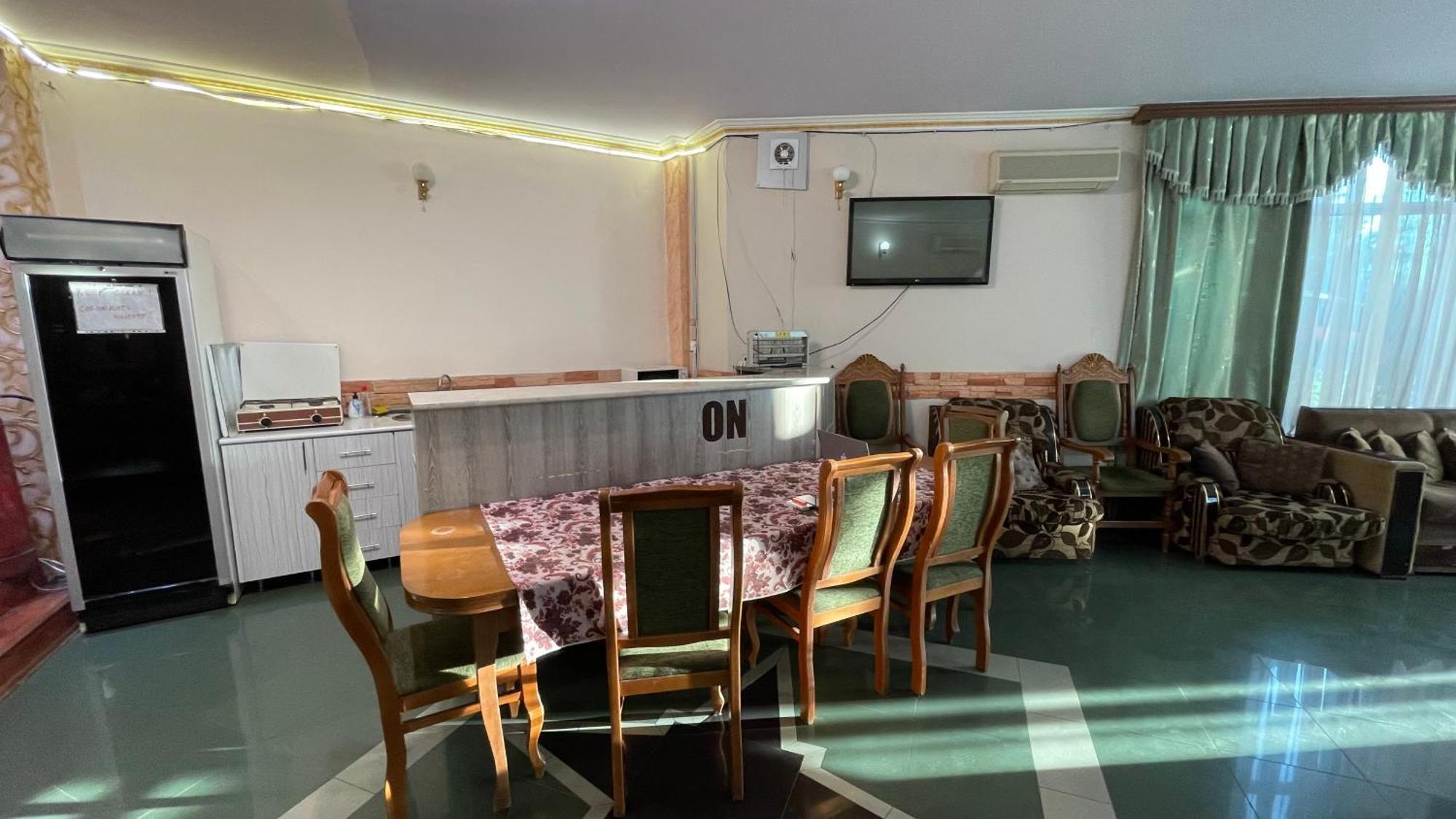 Citrus Guest House 耶烈万 外观 照片