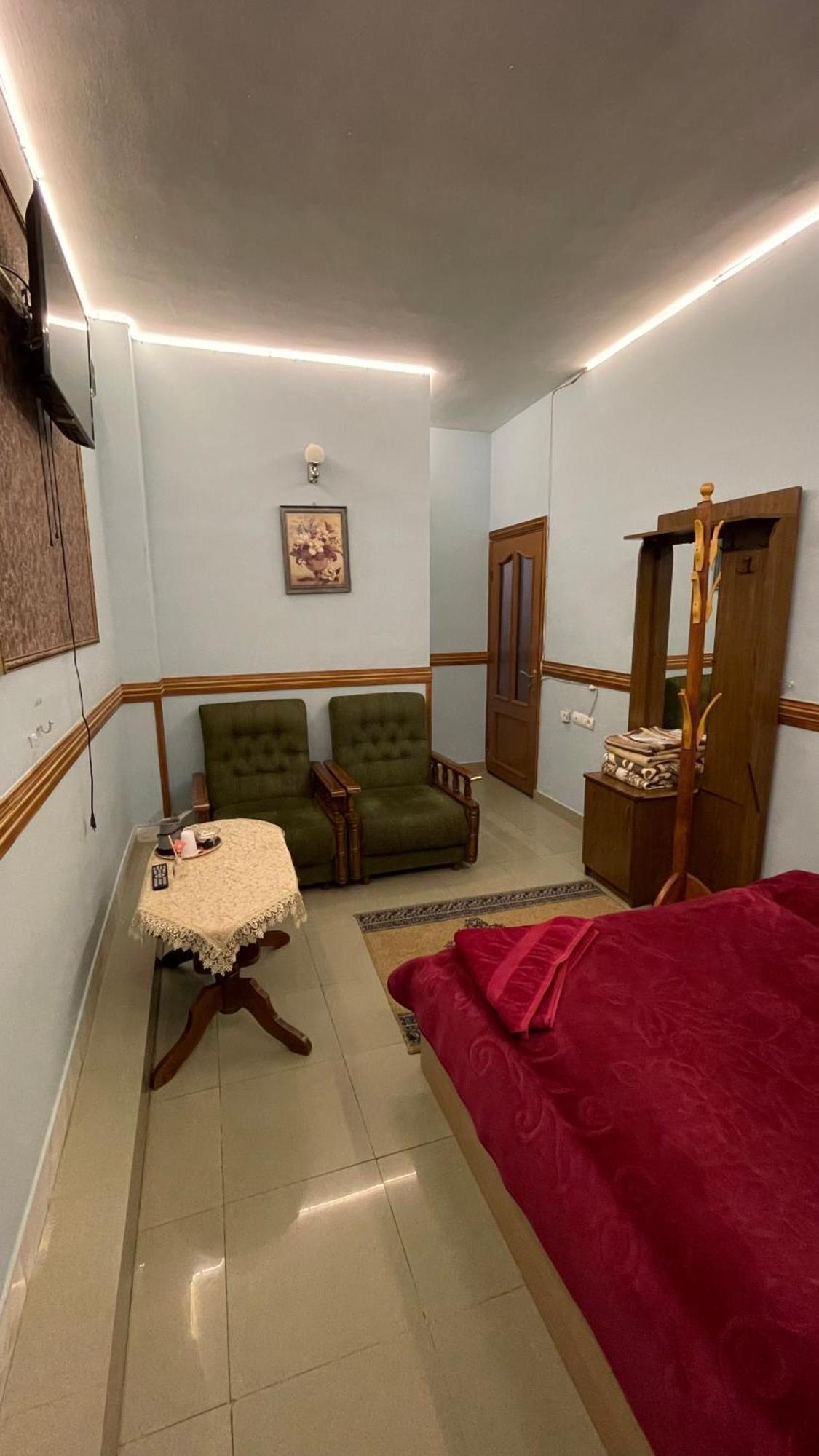 Citrus Guest House 耶烈万 外观 照片